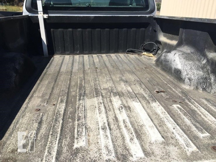 2004-ford-f150-xl-image-15