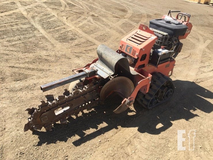2011-ditch-witch-rt12-image-2