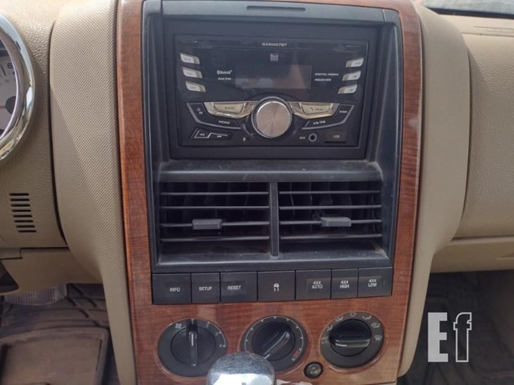 2007-ford-explorer-eddie-bauer-image-10