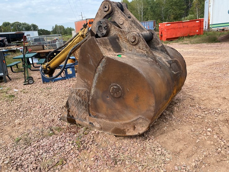 caterpillar-345-image-11