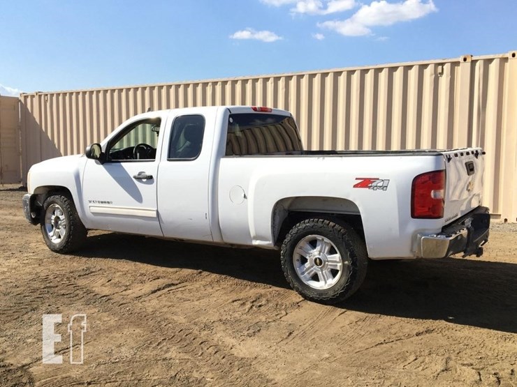 2013-chevrolet-silverado-1500-lt-image-4