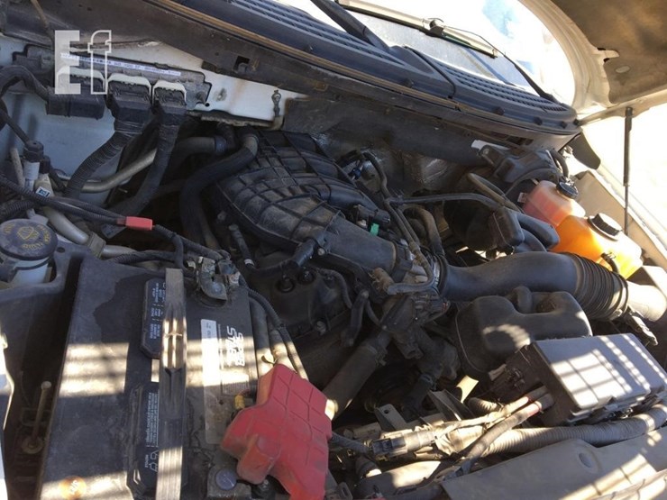 2013-ford-f150-xl-image-10