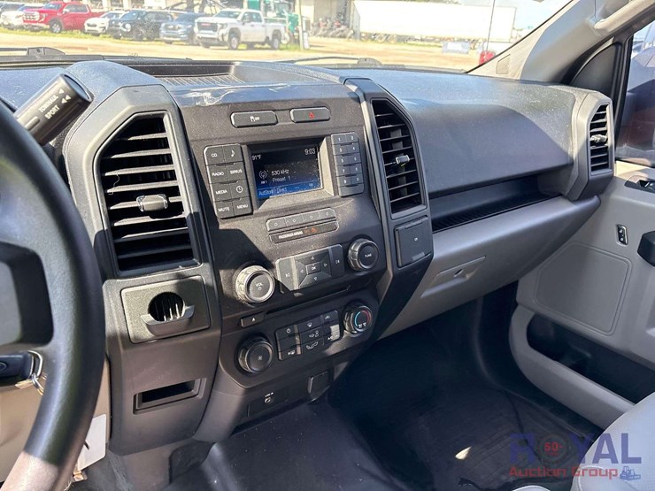 2015-ford-f150-image-21