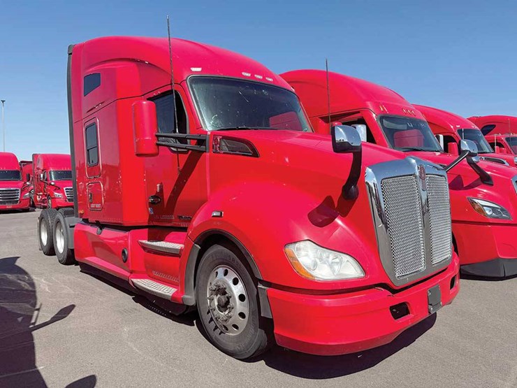 2020-kenworth-t680-image-1