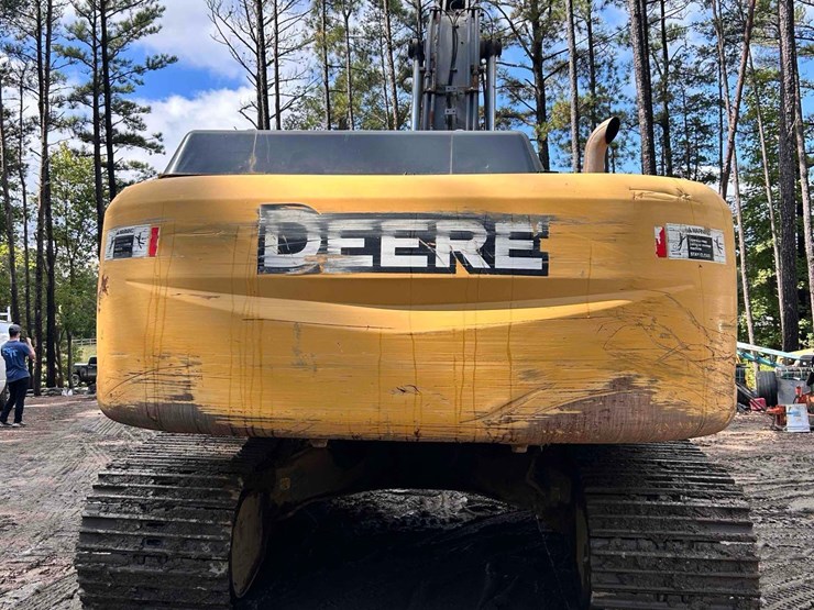 2010-deere-350d-image-5