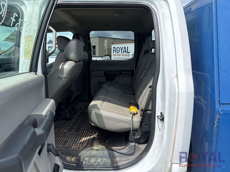 2017-ford-f450-image-17