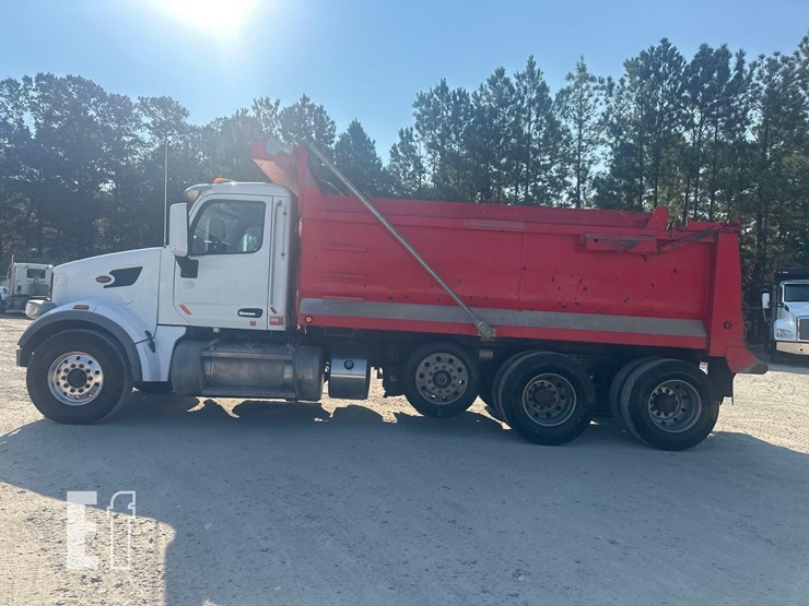 2019-peterbilt-567-image-8