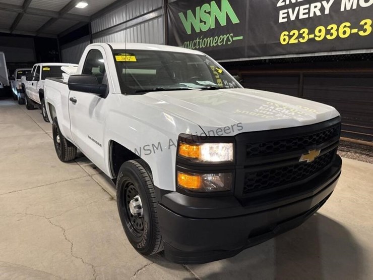 2014-chevrolet-silverado-1500-image-2