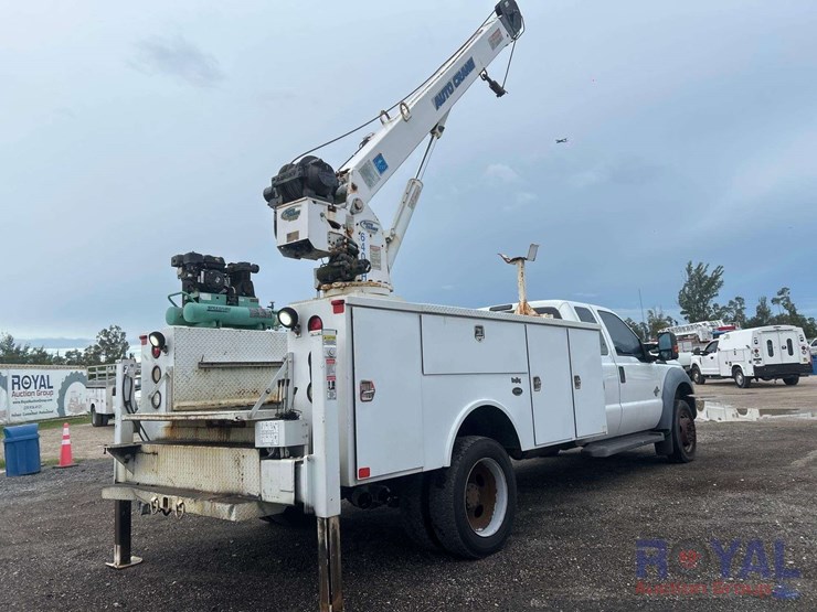 2013-auto-crane-6406h-image-3