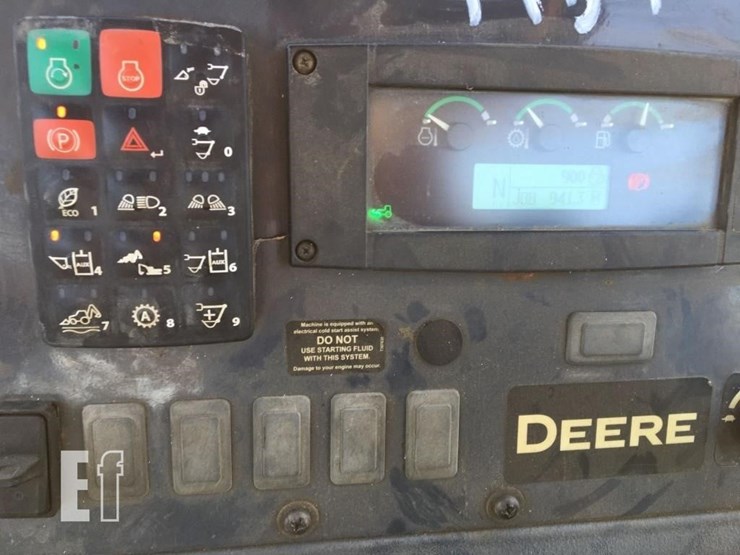 2017-deere-310sl-image-6