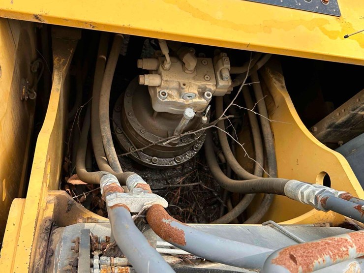 2010-deere-350d-image-14
