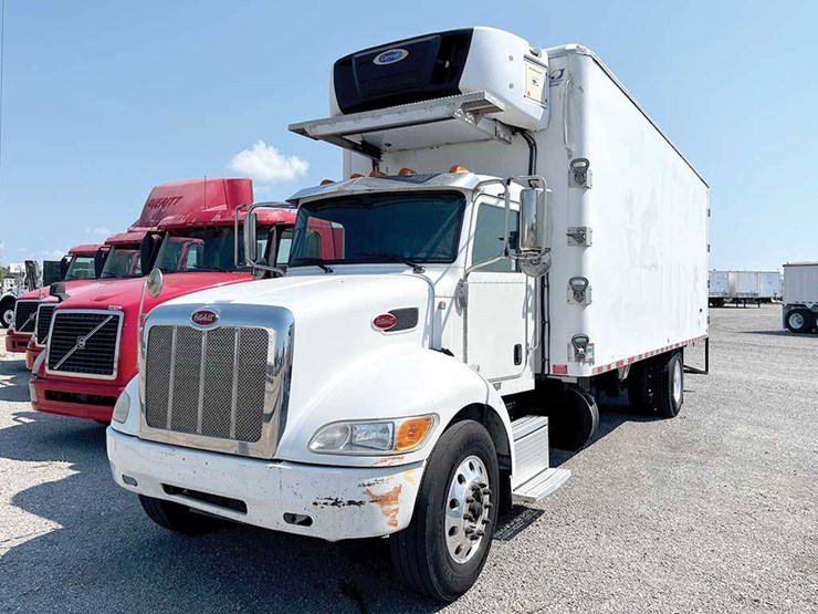 2017-peterbilt-337-image-1