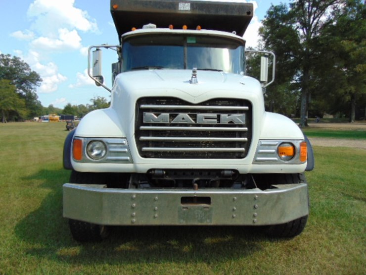 (t)-2003-mack-700-dump-truck-image-3