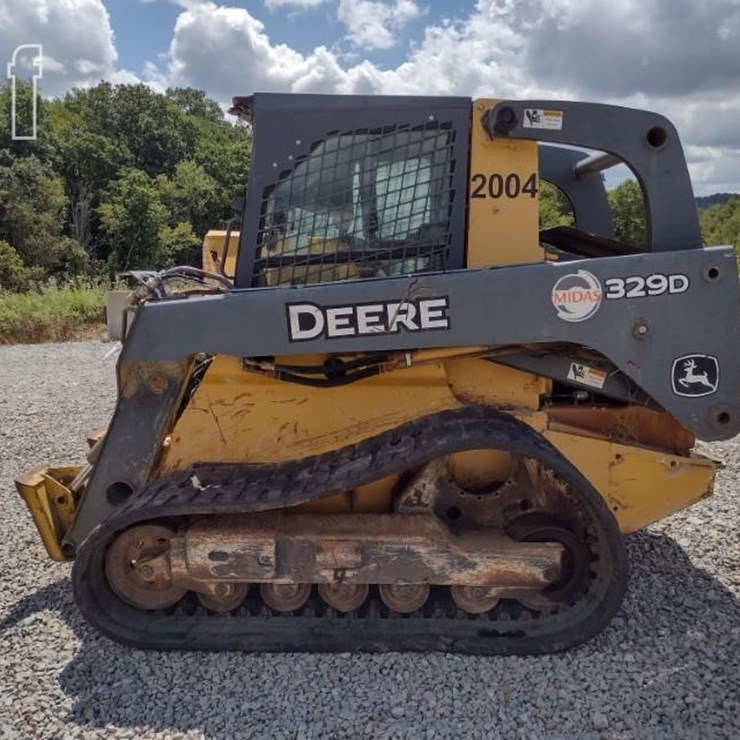 JOHN DEERE 329D