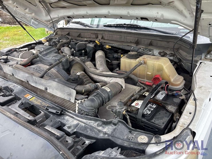 2016-ford-f550-image-9