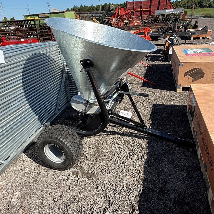 #69 • PULL TYPE FERTILIZER SPREADER