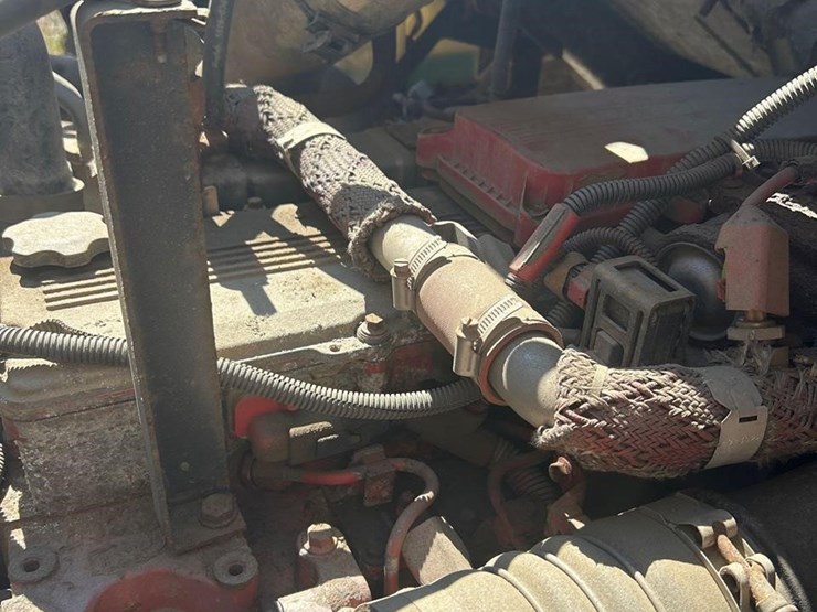 2008-sterling-l8500-image-37
