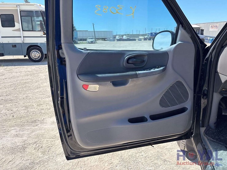 2000-ford-2000-image-8