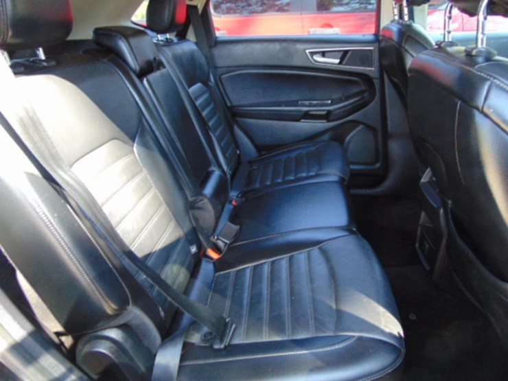 2015-ford-edge-sel-image-5