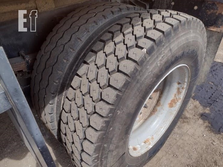 2018-international-durastar-4300-image-28