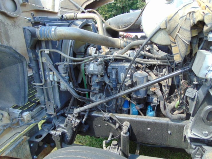 2004-mack-ch613-image-6