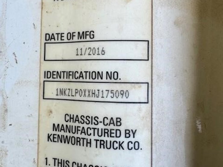 2017-kenworth-t880-image-9