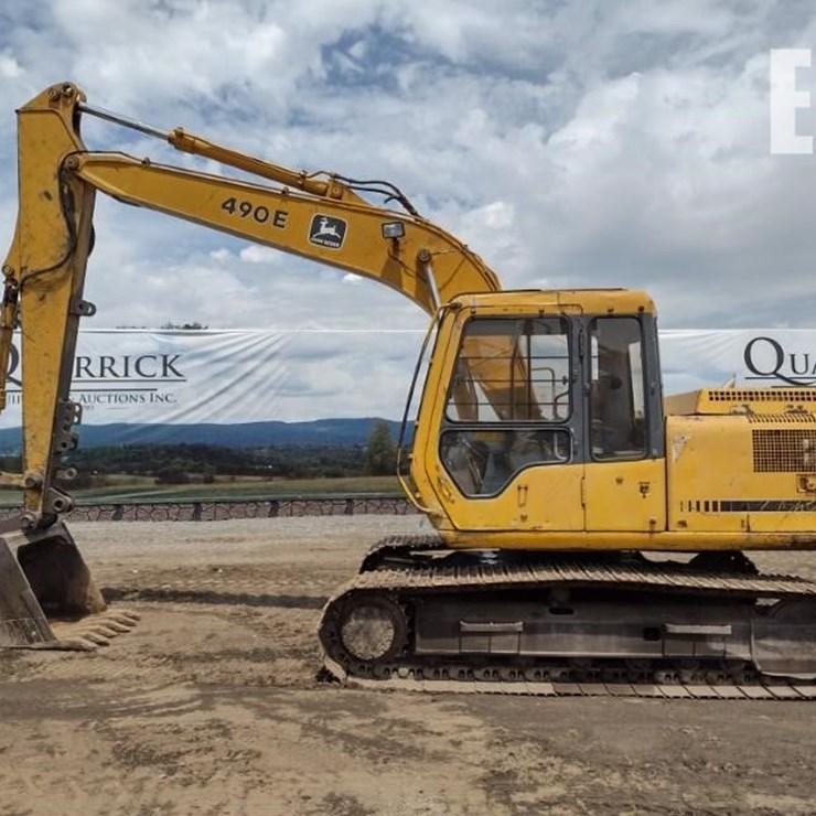 1992 DEERE 490E