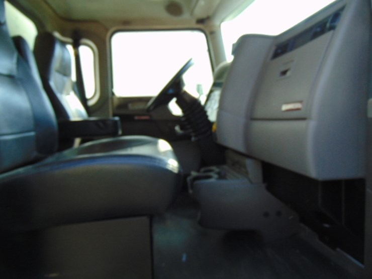2016-kenworth-t270-image-6