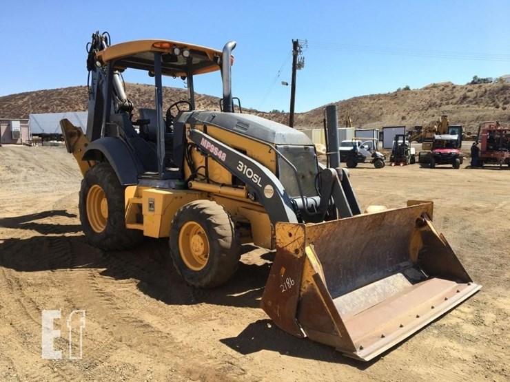 2017-deere-310sl-image-2