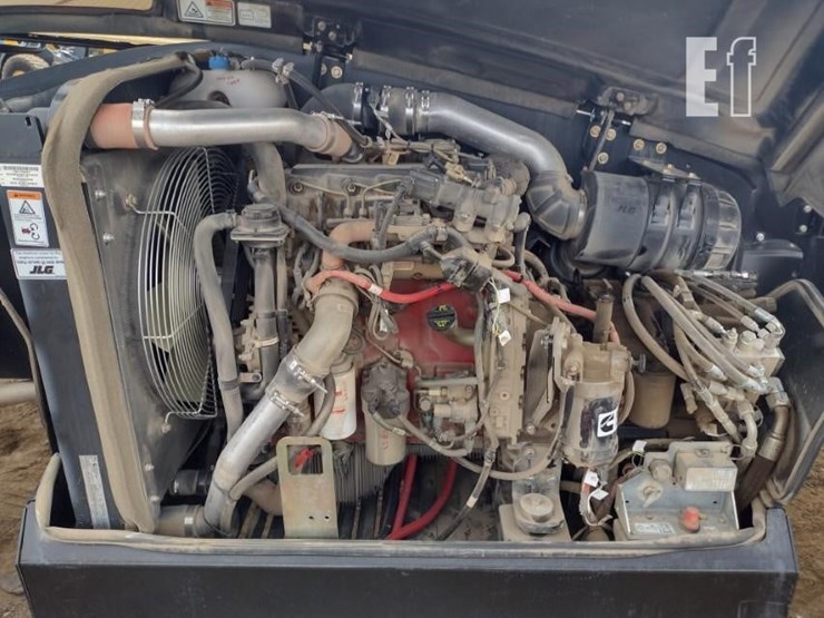 2023-jlg-1055-image-28