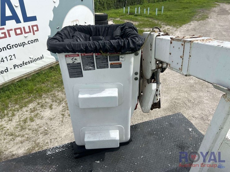 2000-ford-f550-image-25