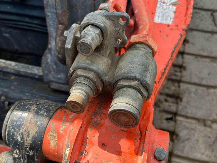 kubota-svl90-image-12