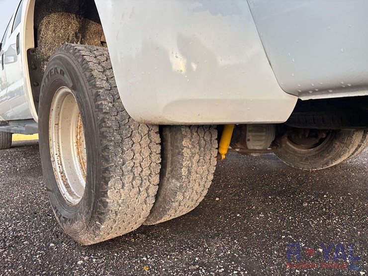2012-ford-f350-image-22