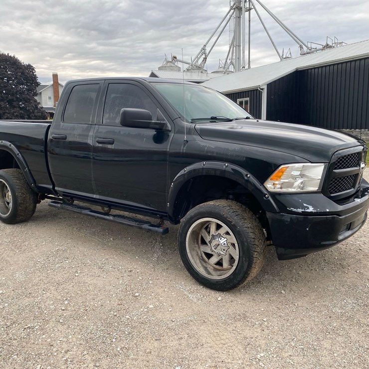 2016 DODGE 1500