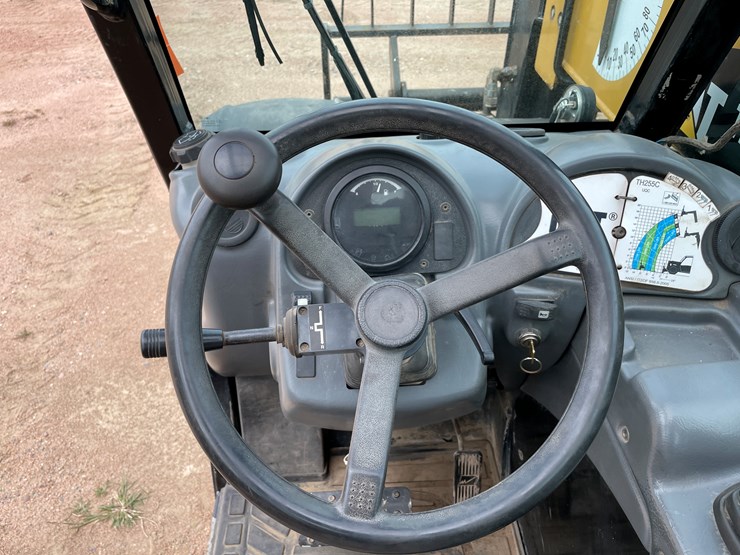caterpillar-th255c-image-30