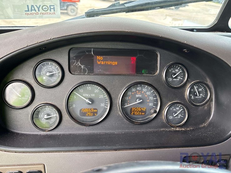 2014-peterbilt-337-image-15