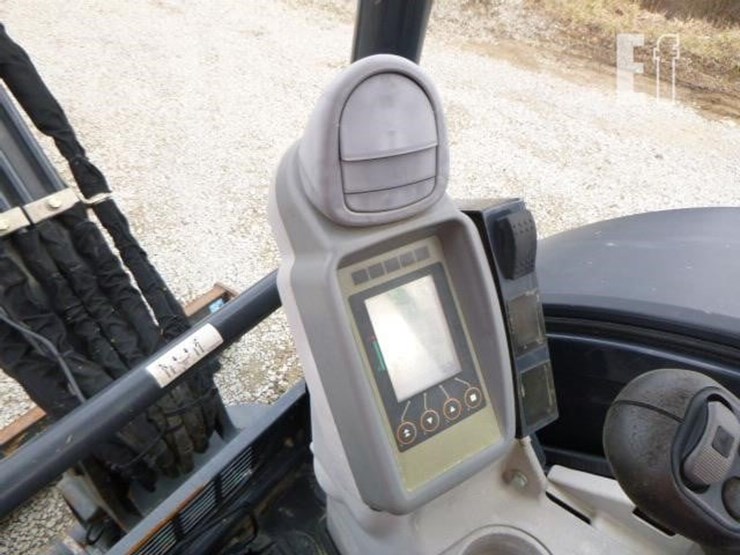 2021-takeuchi-tl8r-image-8