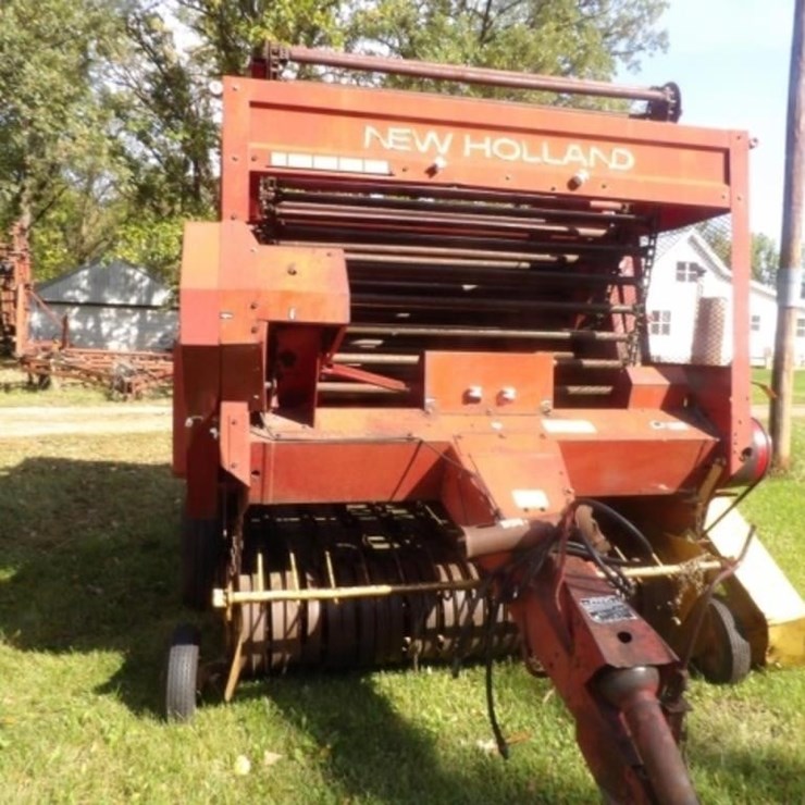 NEW HOLLAND 852