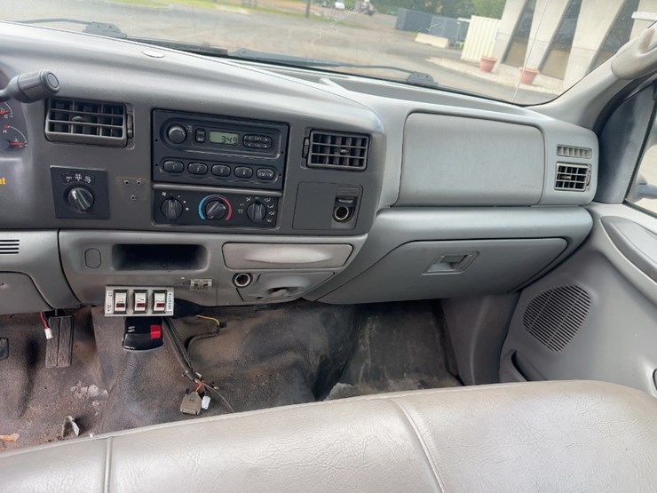 2004-ford-f250-xl-image-20