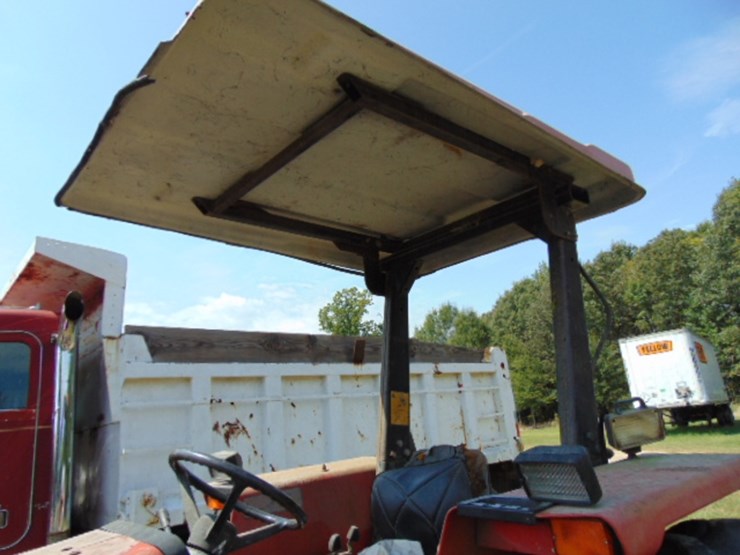 massey-ferguson-383-image-6