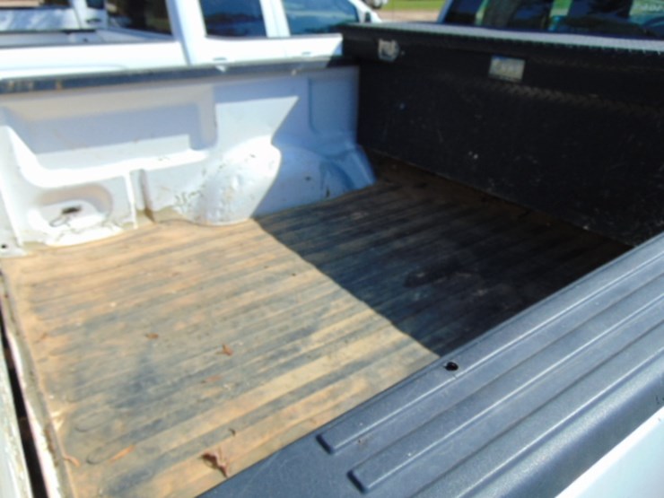 2013-ford-f150-xl-image-4
