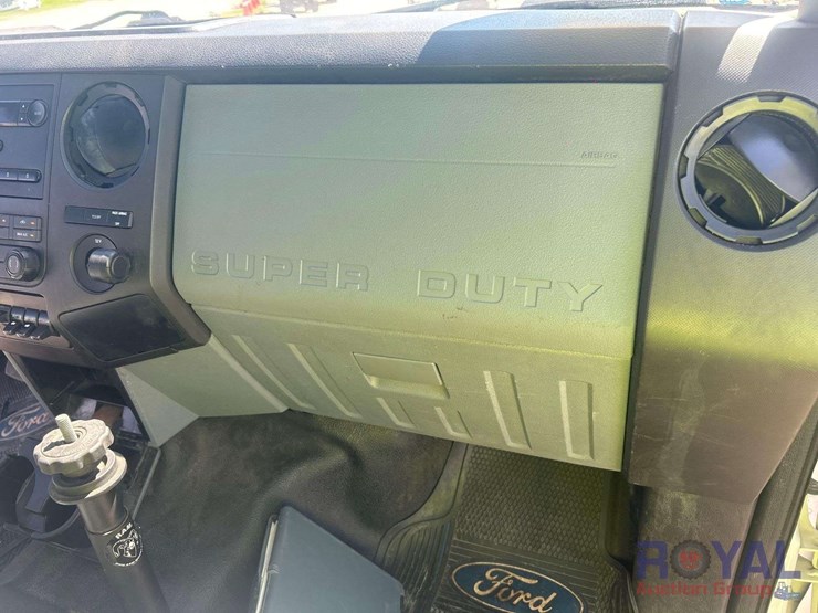 2015-ford-f550-image-9