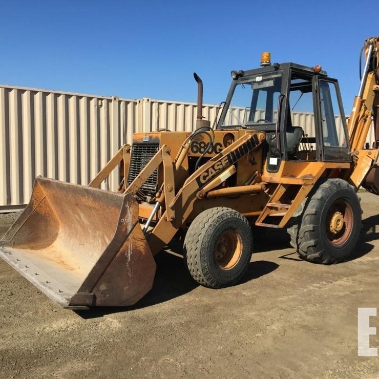 1980 CASE 680G
