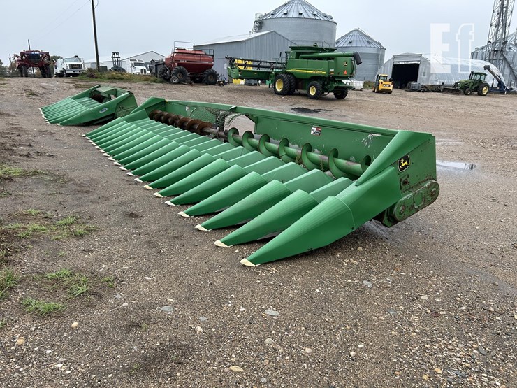 john-deere-1240-image-1