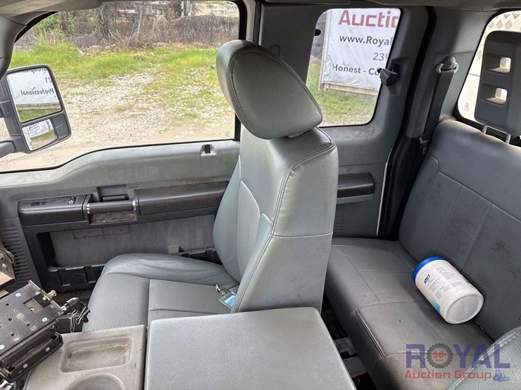 2016-ford-f550-image-17
