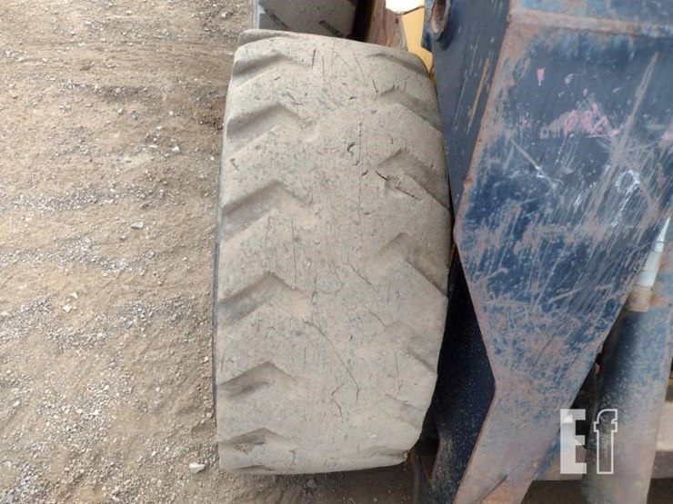 new-holland-lx885-image-20