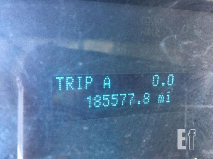 2012-ford-f150-xl-image-5