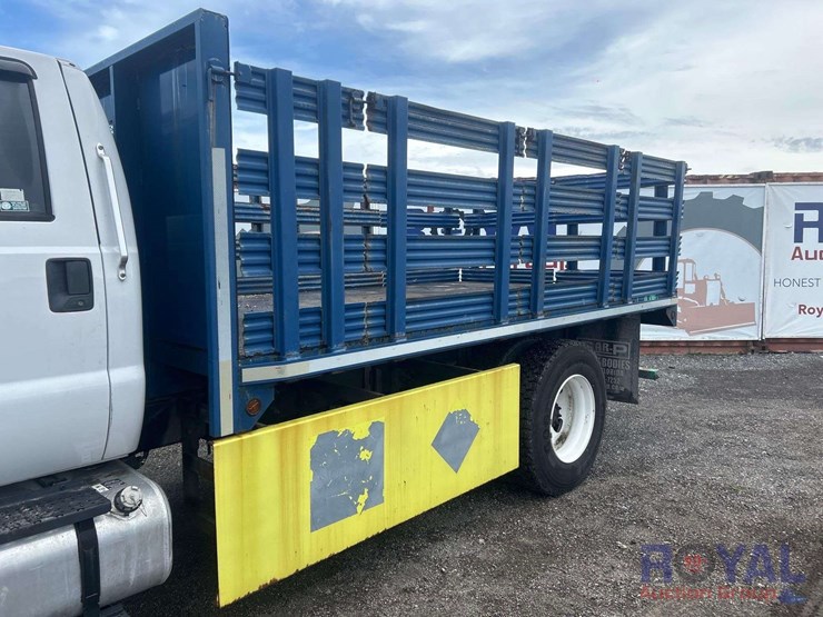 2017-ford-f650-image-19