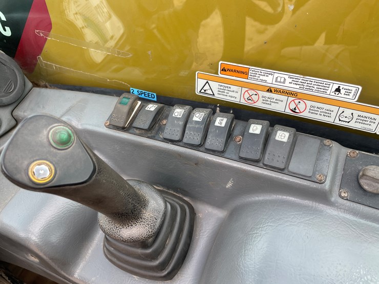 caterpillar-th255c-image-32