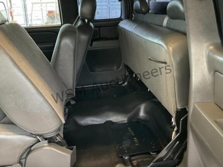 2007-chevrolet-silverado-3500-image-25